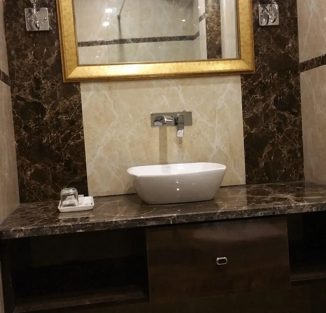 Hotel Sunstar Heritage Delhi  3*, Delhi (National Capital Territory of India)