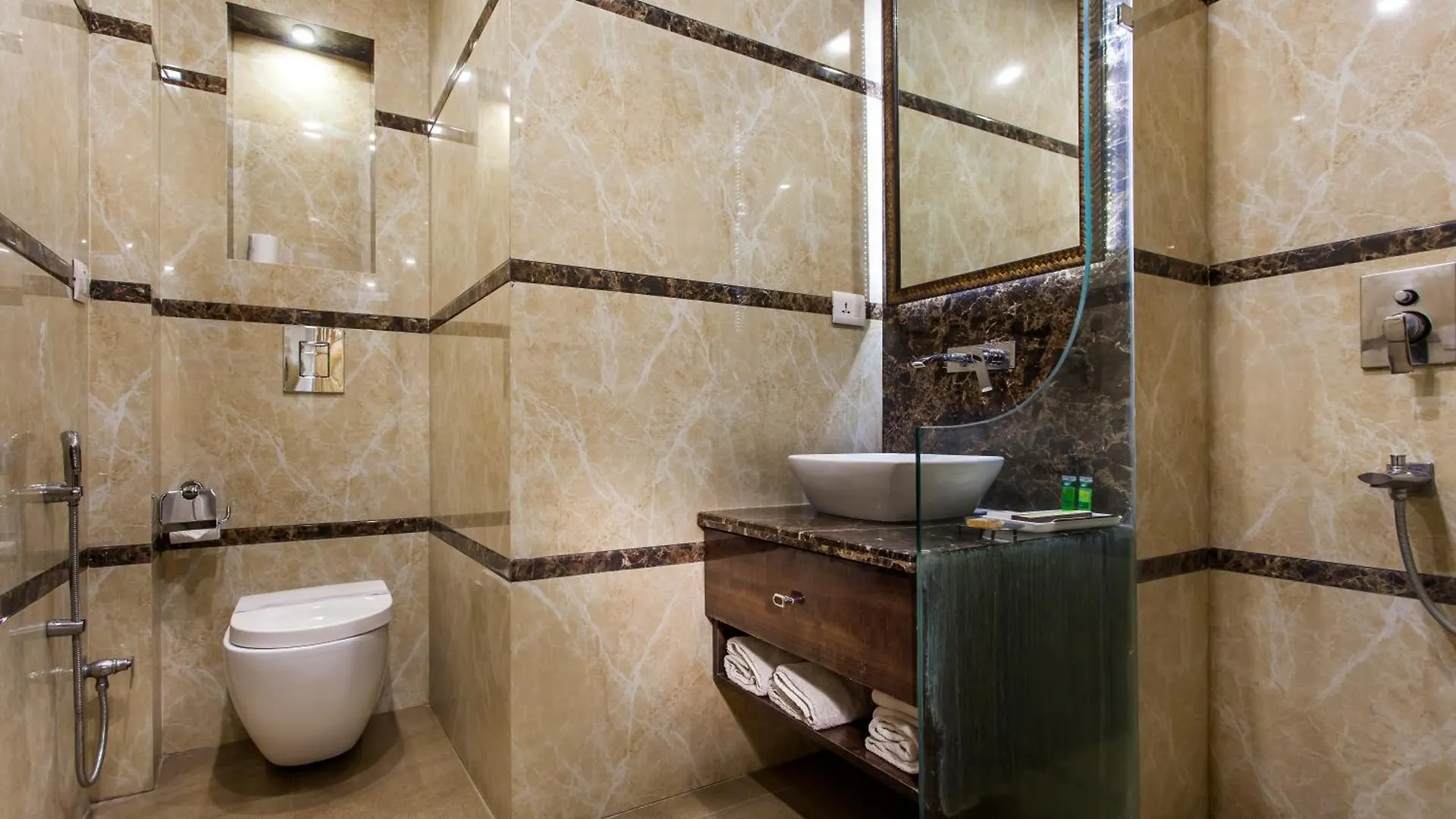 Hotel Sunstar Heritage Delhi  India
