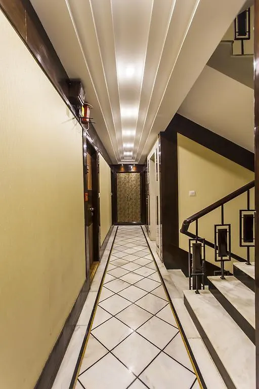 Hotel Sunstar Heritage Delhi  India